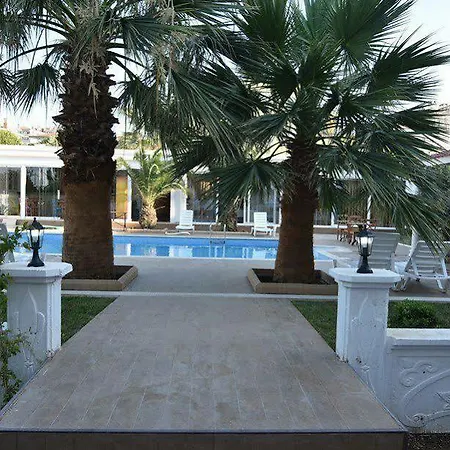 מלון Uzunhan Ayvalı